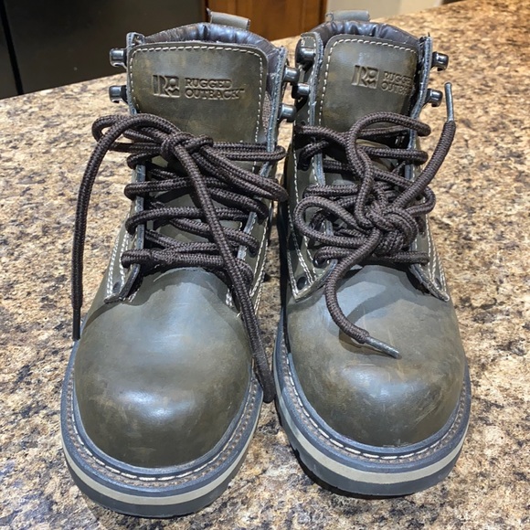 rugged outback hiking shoes